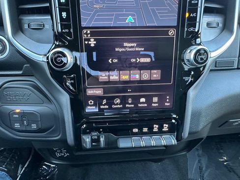 New 2026 RAM 3500 Big Horn AWD/4WD image 25