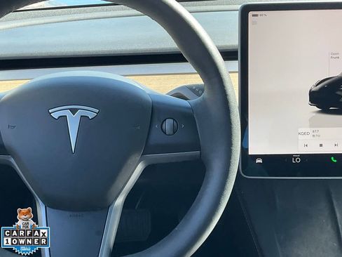 Used 2023 Tesla Model 3 Standard Range image 41