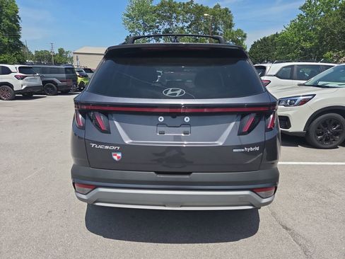 Certified 2025 Hyundai Tucson SEL AWD/4WD image 6