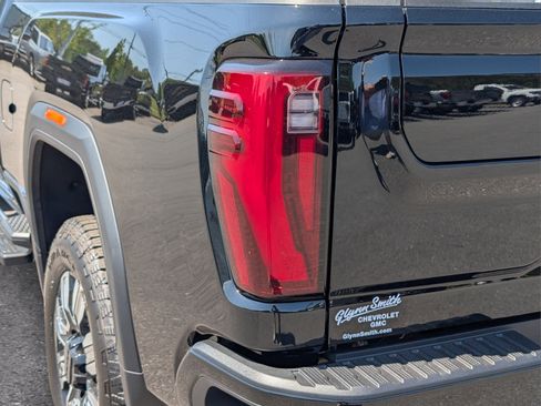 Used 2025 GMC Sierra 2500 Denali w/ Technology Package image 32