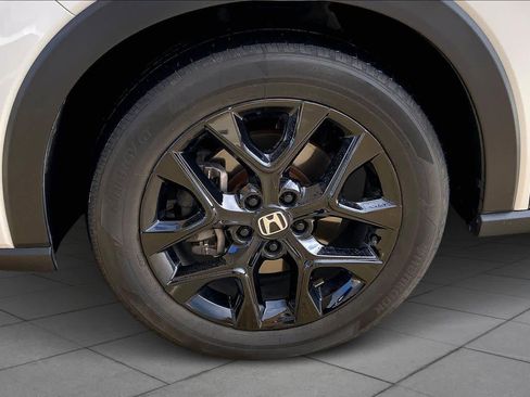 Used 2024 Honda HR-V Sport image 9