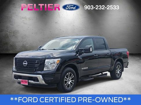 Used 2024 Nissan Titan SV w/ SV Convenience Package RWD image 3