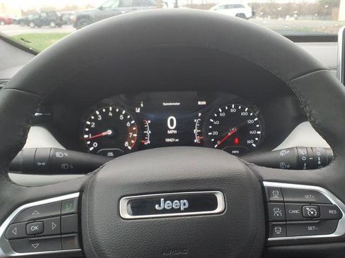 Certified 2024 Jeep Compass Limited image 18