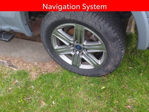 Used 2019 Ford F150 XLT w/ Equipment Group 302A Luxury image 5