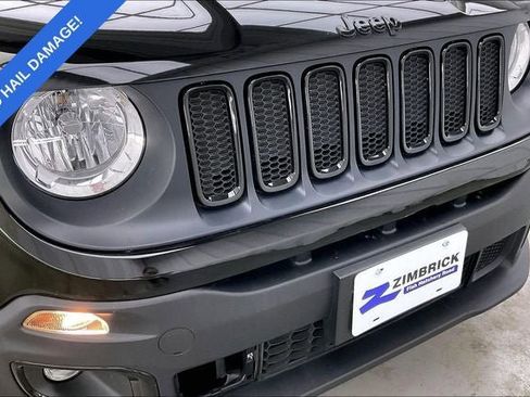 Used 2017 Jeep Renegade Altitude FWD image 30