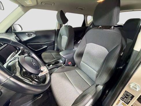 Used 2020 Kia Soul EX FWD image 22