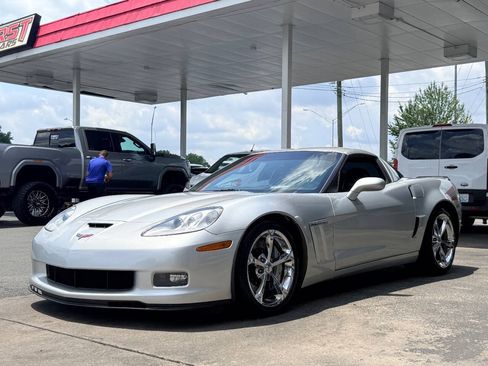 Used 2010 Chevrolet Corvette Grand Sport w/ Preferred Equipment Group RWD image 11