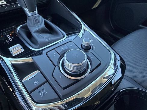 Used 2023 MAZDA CX-9 Touring image 29