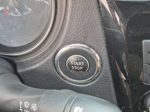 Used 2020 Nissan Rogue SL FWD image 21