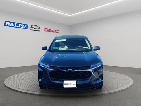 New 2026 Chevrolet Trax LS image 9