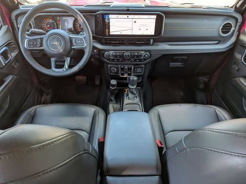 Used 2024 Jeep Wrangler Unlimited Sahara w/ Technology Group AWD/4WD image 15