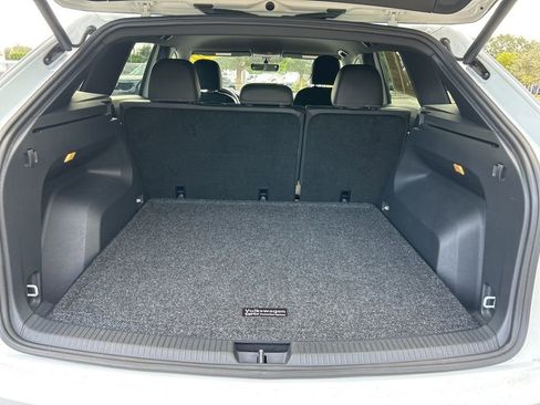 Used 2022 Volkswagen Atlas Cross Sport SE image 52