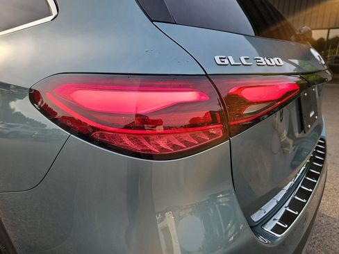 New 2026 Mercedes-Benz GLC 300 image 36