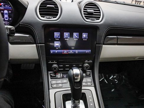 Used 2025 Porsche 718 Cayman S image 22