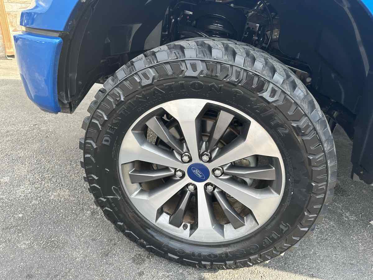 Used 2019 Ford F150 XL w/ Equipment Group 101A Mid AWD/4WD image 9