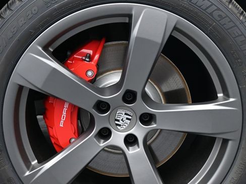 New 2026 Porsche Macan S image 42