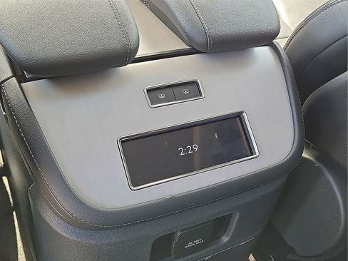Used 2025 Lincoln Navigator Reserve AWD/4WD image 16