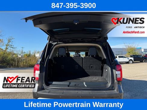 Used 2023 Ford Expedition XLT image 29