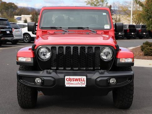 Used 2023 Jeep Gladiator Willys image 6