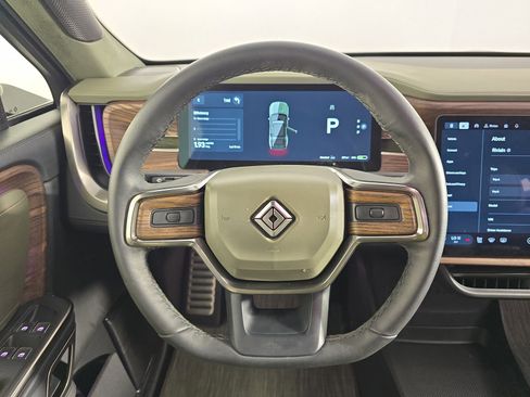 Used 2023 Rivian R1S Adventure image 28