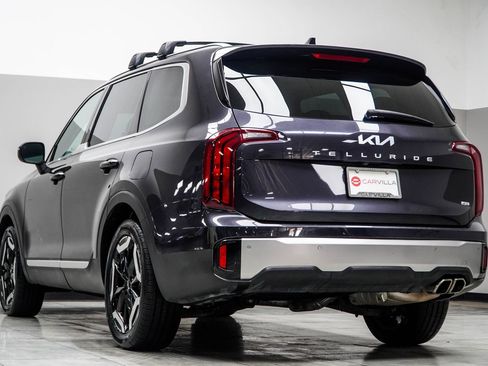 Used 2025 Kia Telluride S image 9