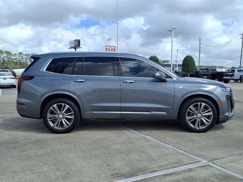 Used 2020 Cadillac XT6 Premium Luxury image 7