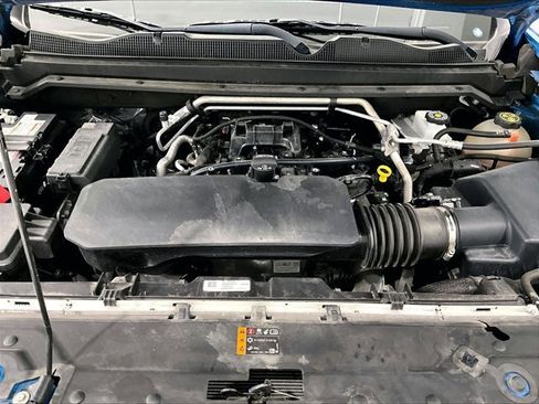 Used 2023 Chevrolet Colorado LT w/ LT Convenience Package RWD image 11
