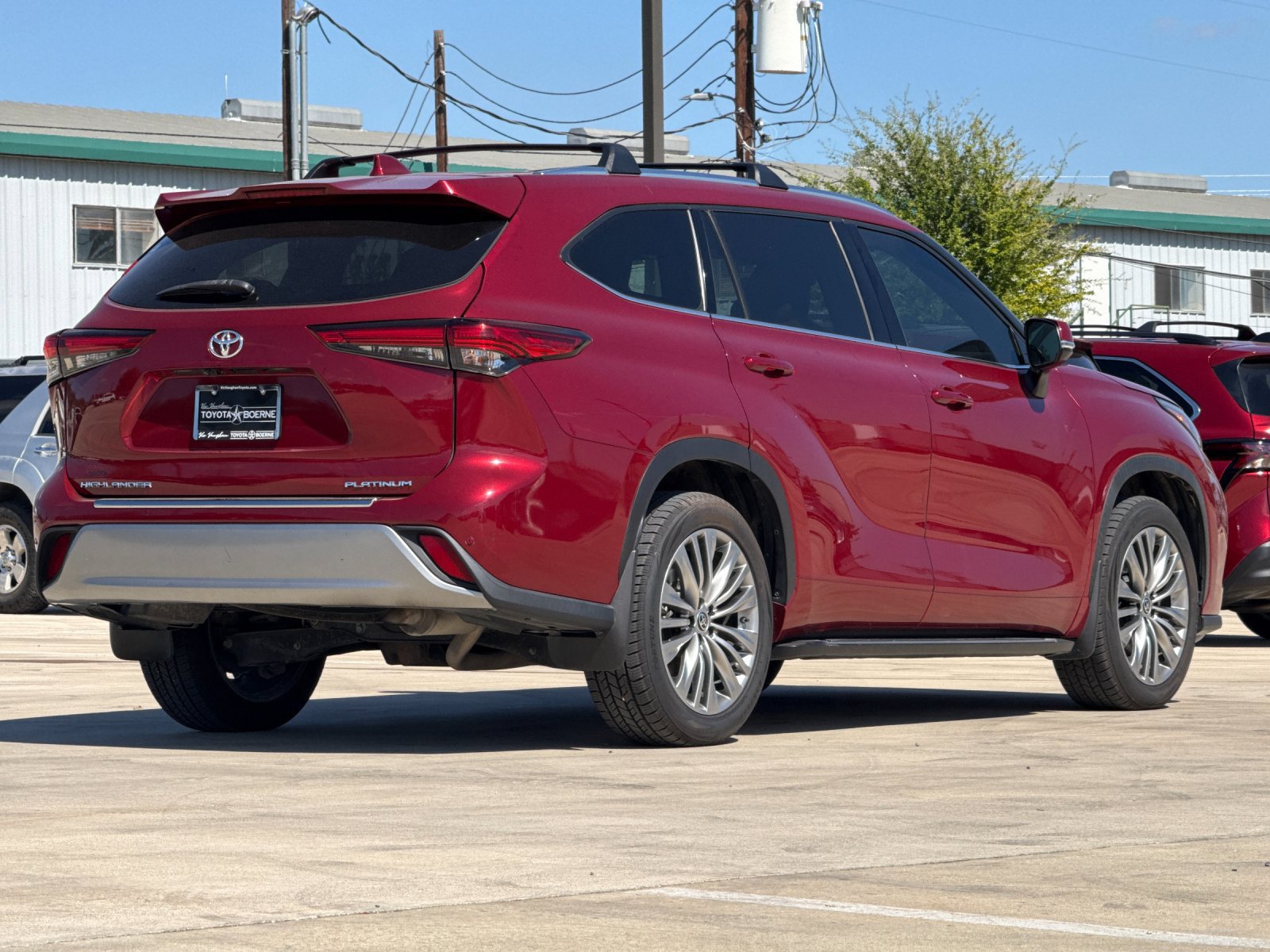 Used 2021 Toyota Highlander Platinum FWD image 5