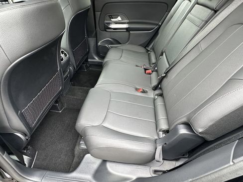 Certified 2025 Mercedes-Benz GLB 250 image 23