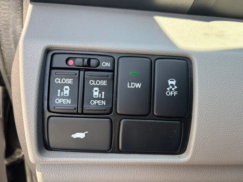 Used 2016 Honda Odyssey EX-L image 15