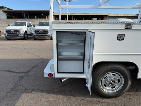 New 2026 Ford F250 XL w/ XL Chrome Package image 9