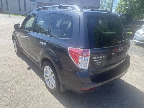 Used 2011 Subaru Forester 2.5X Premium AWD/4WD image 11