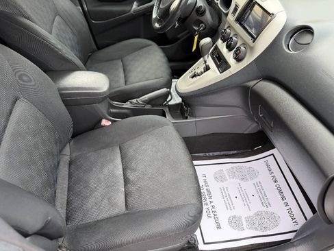 Used 2009 Toyota Matrix S FWD image 16