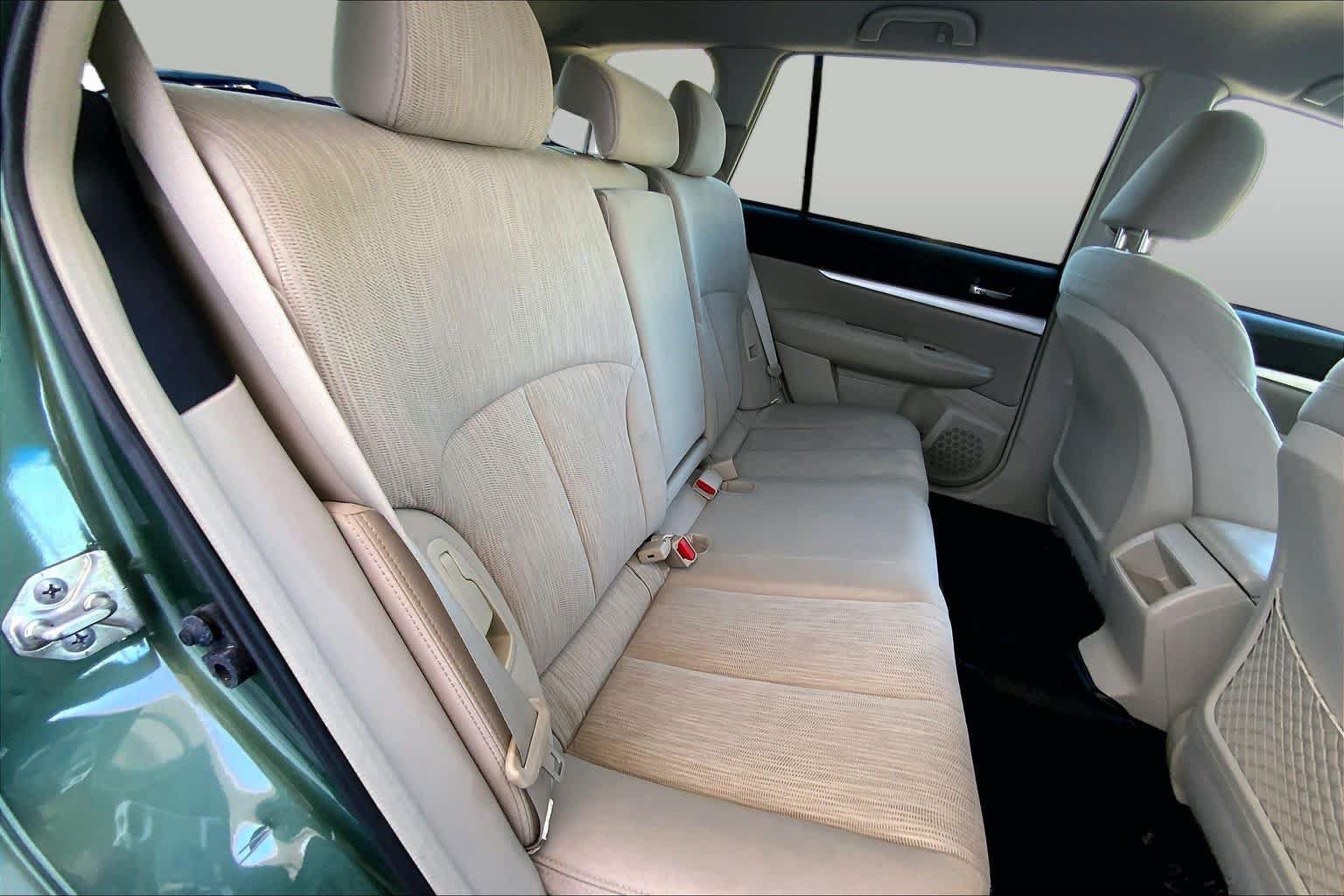 Used 2013 Subaru Outback 2.5i Premium AWD/4WD image 19