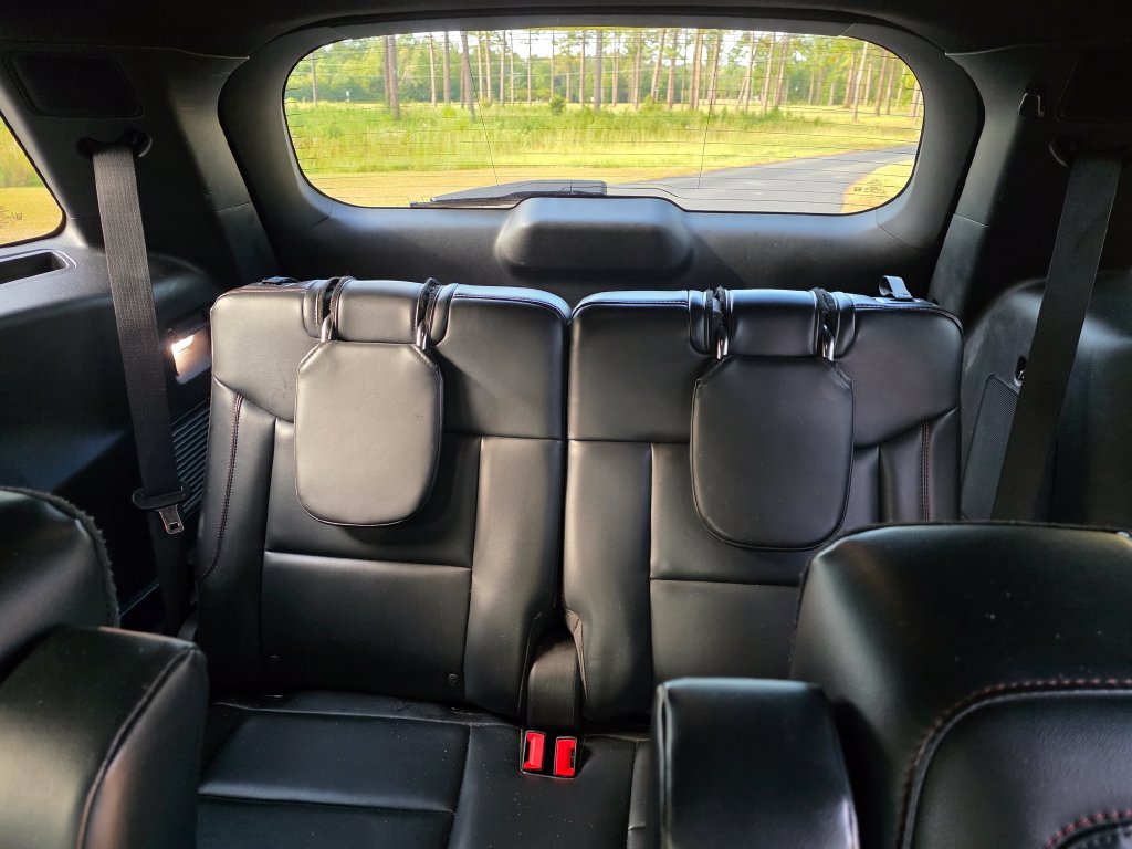 Used 2025 Ford Explorer ST-Line w/ Premium Package RWD image 19