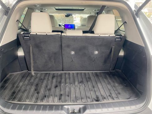 Used 2024 Toyota Grand Highlander XLE image 29