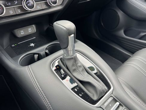 Used 2027 Honda HR-V EX-L image 16