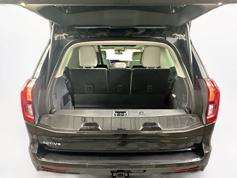 Used 2025 Ford Expedition Active AWD/4WD image 32