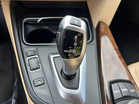 Used 2018 BMW 320i Sedan RWD image 45