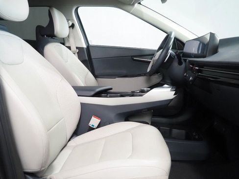 Used 2024 Kia EV6 Wind AWD/4WD image 14