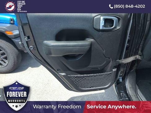Used 2022 Jeep Gladiator Sport AWD/4WD image 26