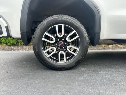 Used 2022 GMC Sierra 1500 AT4 w/ AT4 Premium Package AWD/4WD image 40