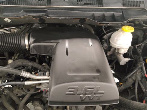 Used 2019 RAM 1500 Tradesman w/ Tradesman SXT Package RWD image 30