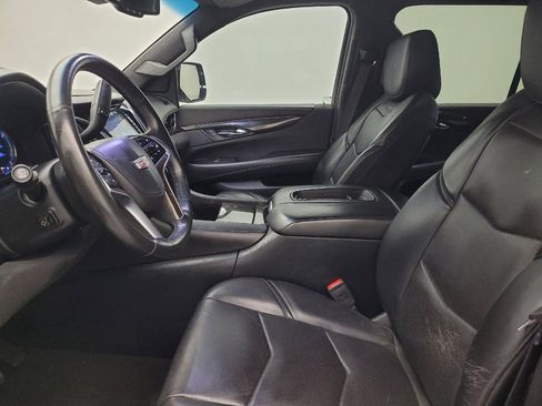 Used 2016 Cadillac Escalade ESV Platinum AWD/4WD image 17