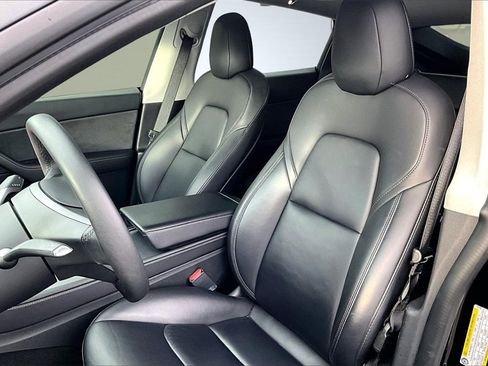 Used 2022 Tesla Model Y Performance image 24