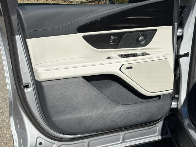 New 2026 Lincoln Nautilus Premier w/ Equipment Group 102A AWD/4WD image 11