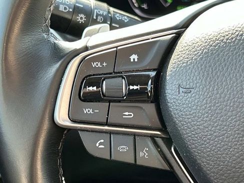 Used 2022 Honda Accord EX-L image 32