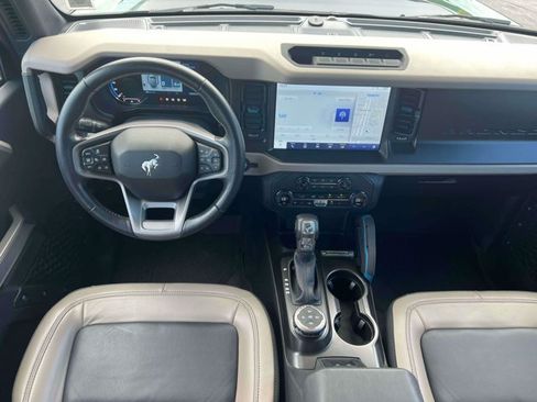 Used 2023 Ford Bronco Wildtrak AWD/4WD image 17