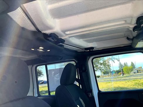 Used 2023 Jeep Wrangler Unlimited w/ Cold Weather Group image 30