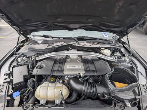 Used 2020 Ford Mustang GT Premium RWD image 5